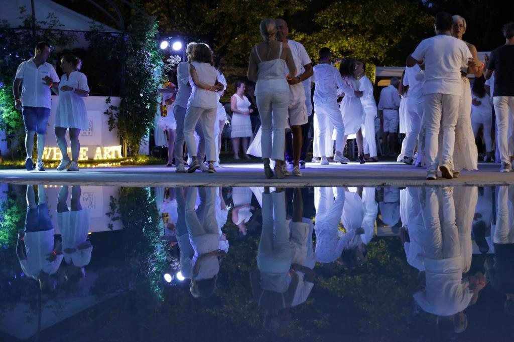 2024-07-05-white-party-cadelach,14437.jpg?WebbinsCacheCounter=1