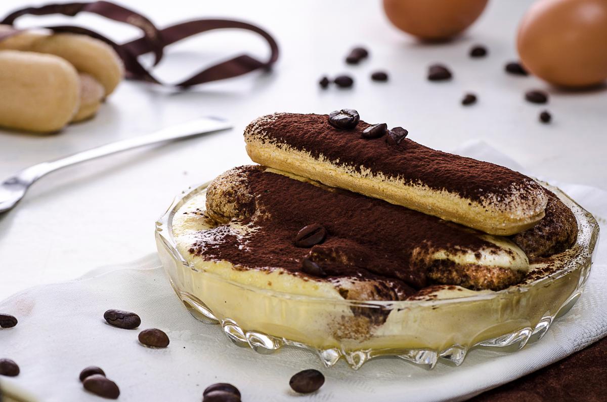 Il dolce italiano per ecellenza è il tiramisù, nato in Treviso. Impara la vera ricetta del tiramisù durante le tue vacanze in Veneto sulle Colline del Prosecco