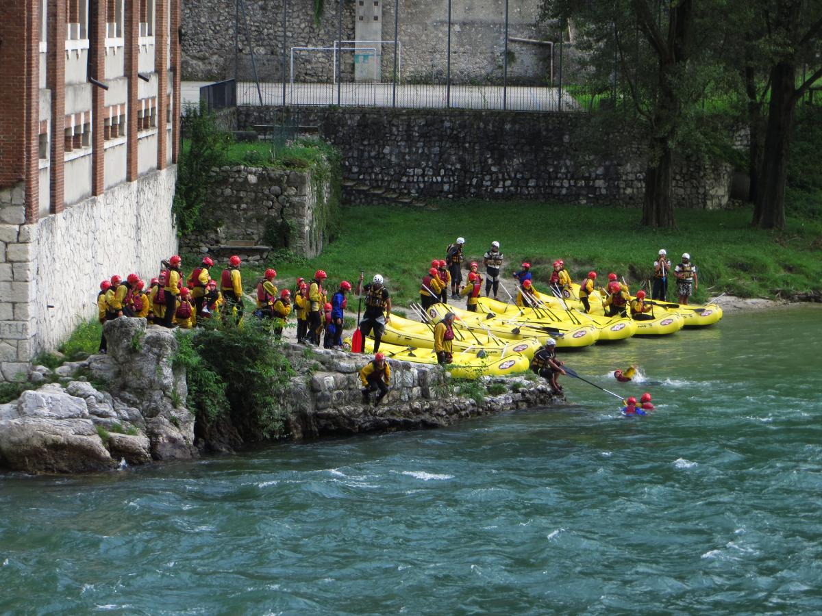 Rafting sul fiume Brenta durante la tua vacanza attiva in Veneto sulle Colline del Prosecco