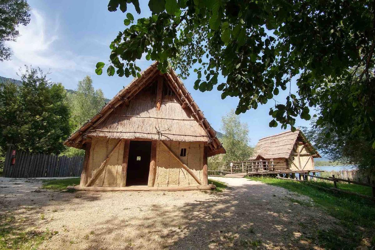 Parco archeologico-didattico Livelet, un Villaggio palafitticolo da visitare durante le tue vacanze culturali sulle Colline del Prosecco in Veneto