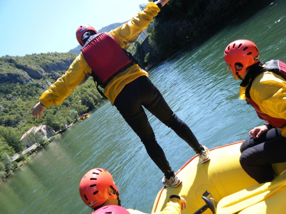 Rafting sul fiume Brenta durante la tua vacanza attiva in Veneto sulle Colline del Prosecco