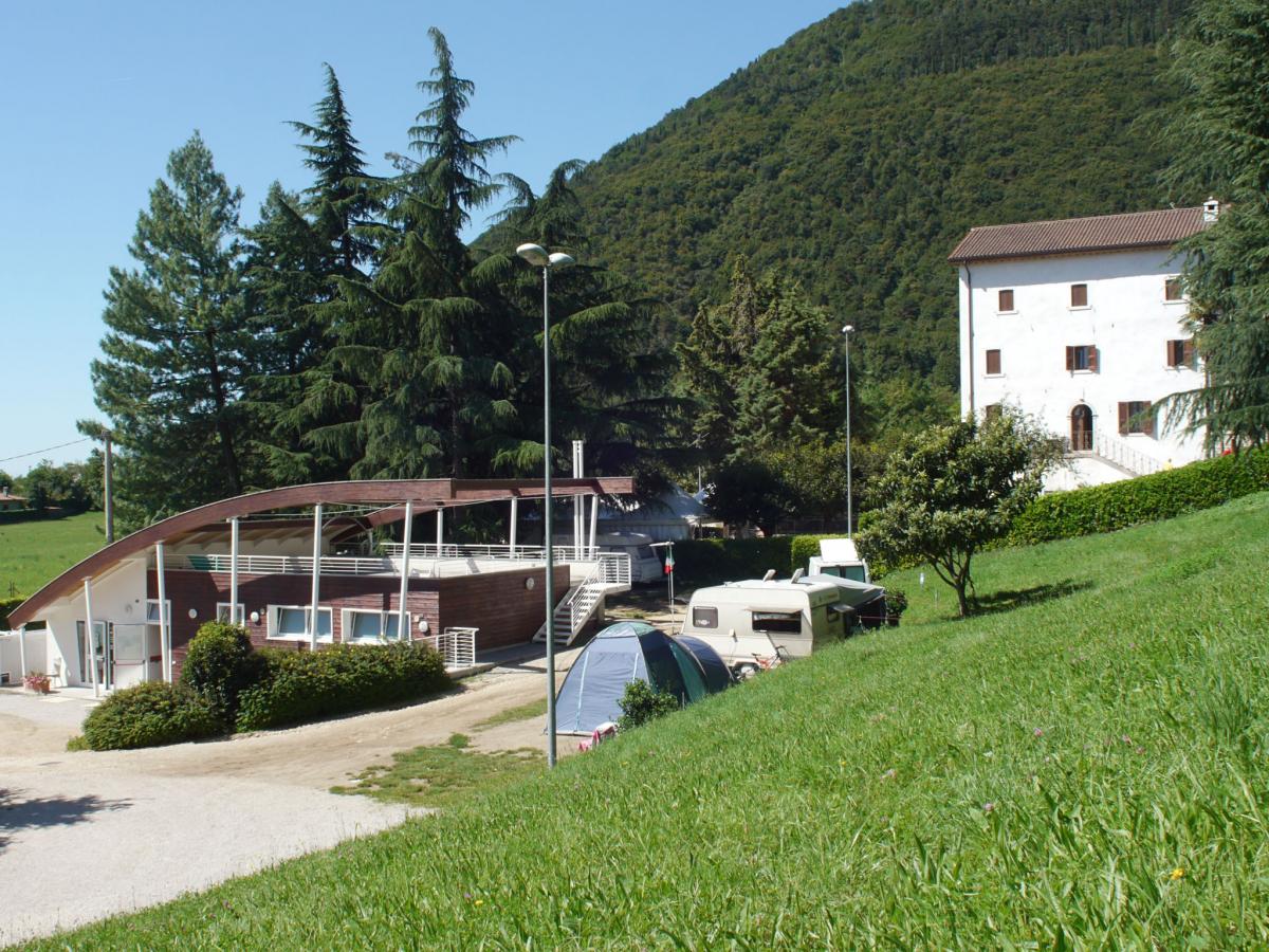  Camping Santa Felicita Borso del Grappa - camping in Veneto sulle Colline del Prosecco