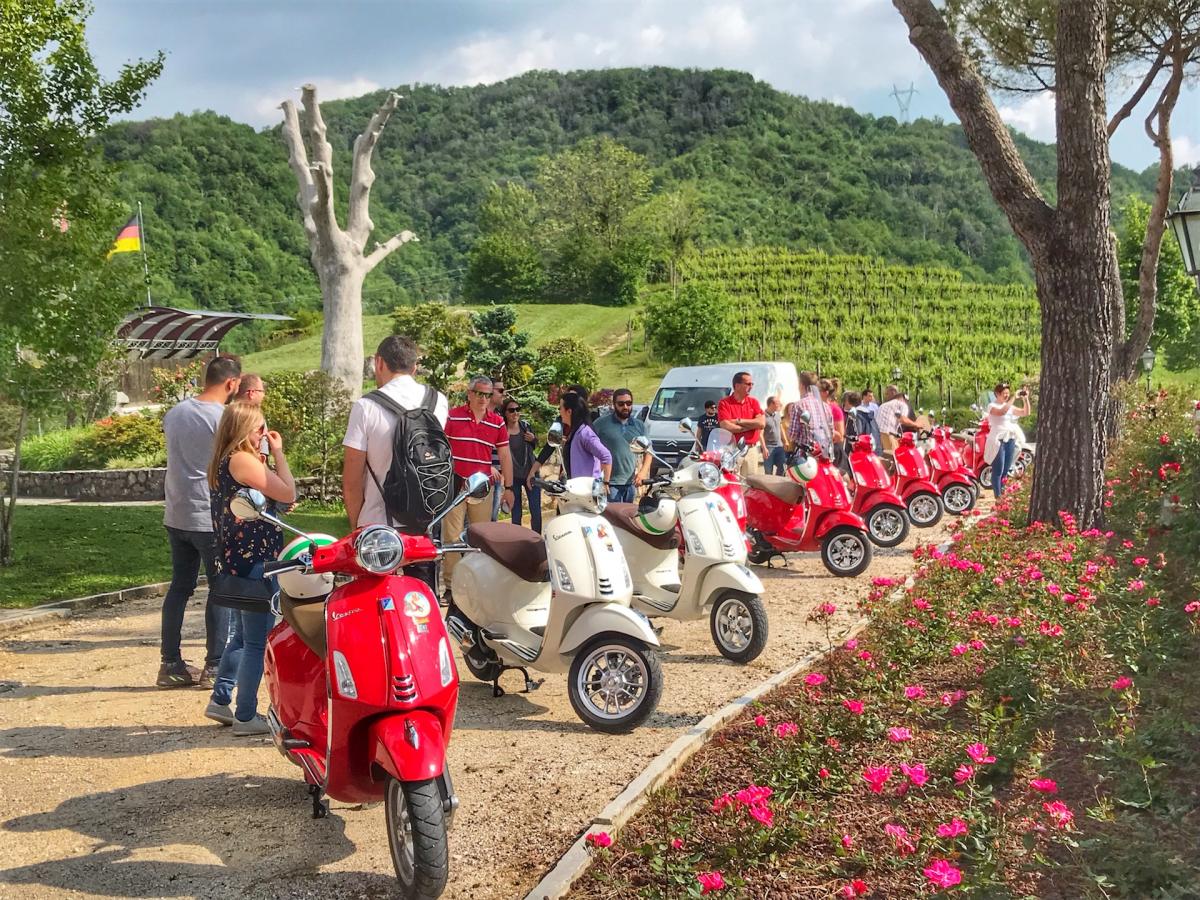 Vespa rent Dolomiti - Noleggio Vespa Colline del Prosecco e dintorni