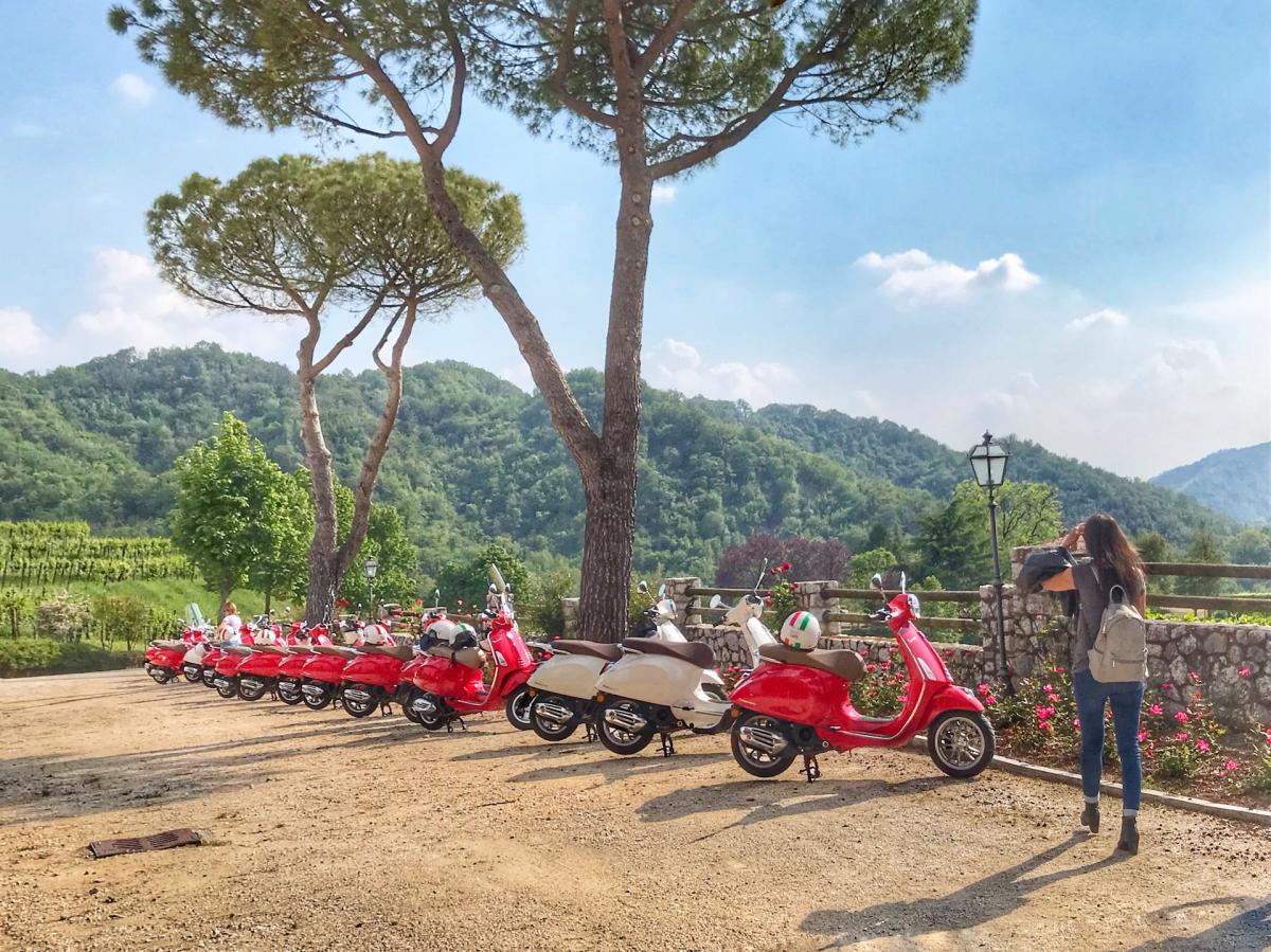 Vespa Rent Dolomiti, Servizi