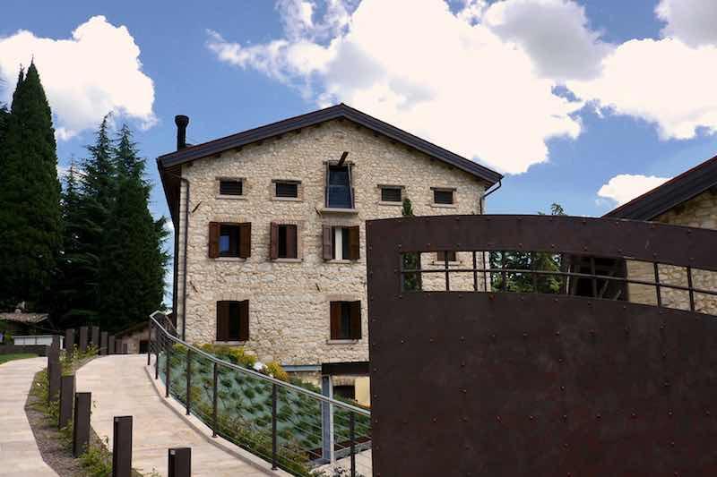 Hotel Antica Abbazia alle pendici del Monte Grappa e poco distante da Bassano e Asolo - Hotel sulle Colline del Prosecco in Veneto